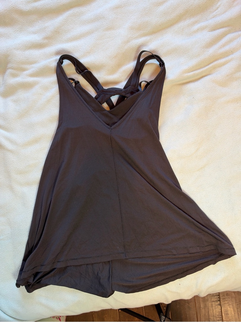 lululemon athletica black Crisscross Back two piece V-Neck Tank